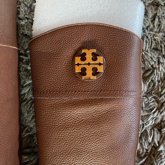 TORY BURCH ADELINE 21MM ALMOND BROWN TUMBLED LEATHER RIDING BOOTS W7 - Picture 9 of 14